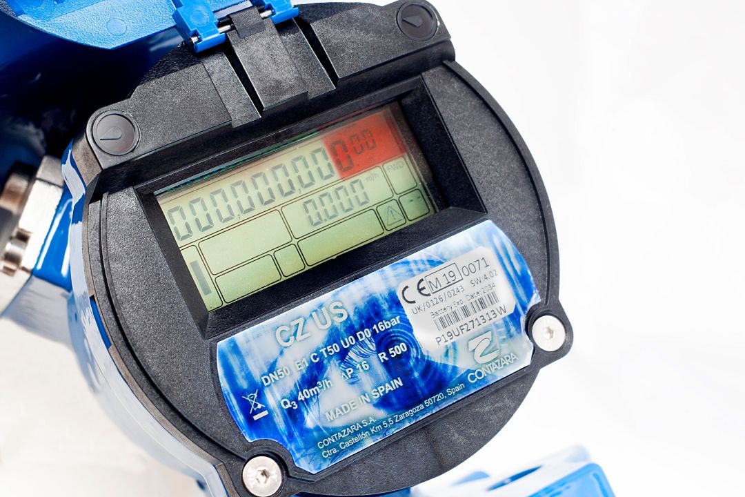 CZUS ultrasonic meter with pressure sensor and NB-IoT communications technology